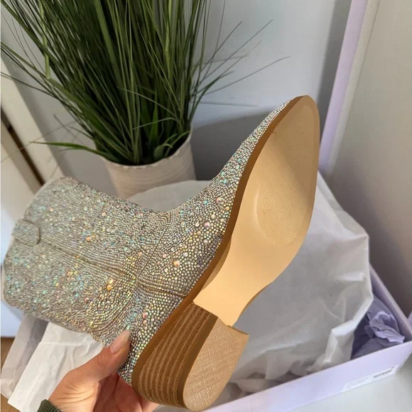 Sparkly Cowboy Boots - Picture 4 of 7